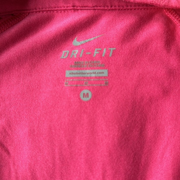 Nike Dri Fit Women’s Pink Long Sleeve Shirt Size Medium - Picture 4 of 4